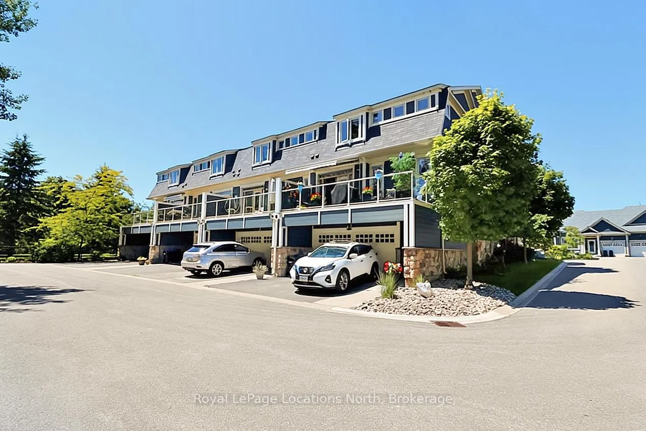 Photo 2 of 17 Sandy Coast Crescent, Wasaga Beach — HOMEH