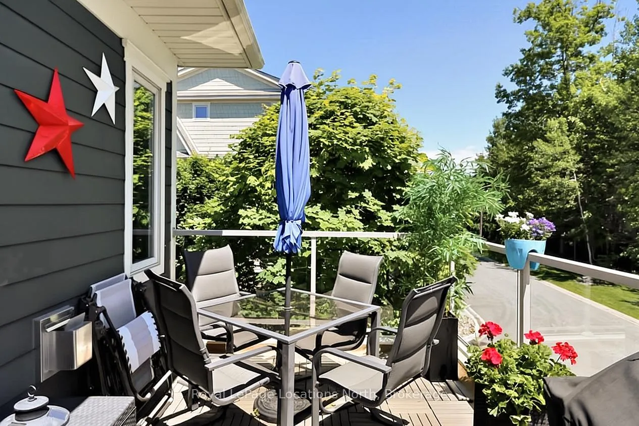 Photo 4 of 17 Sandy Coast Crescent, Wasaga Beach — HOMEH