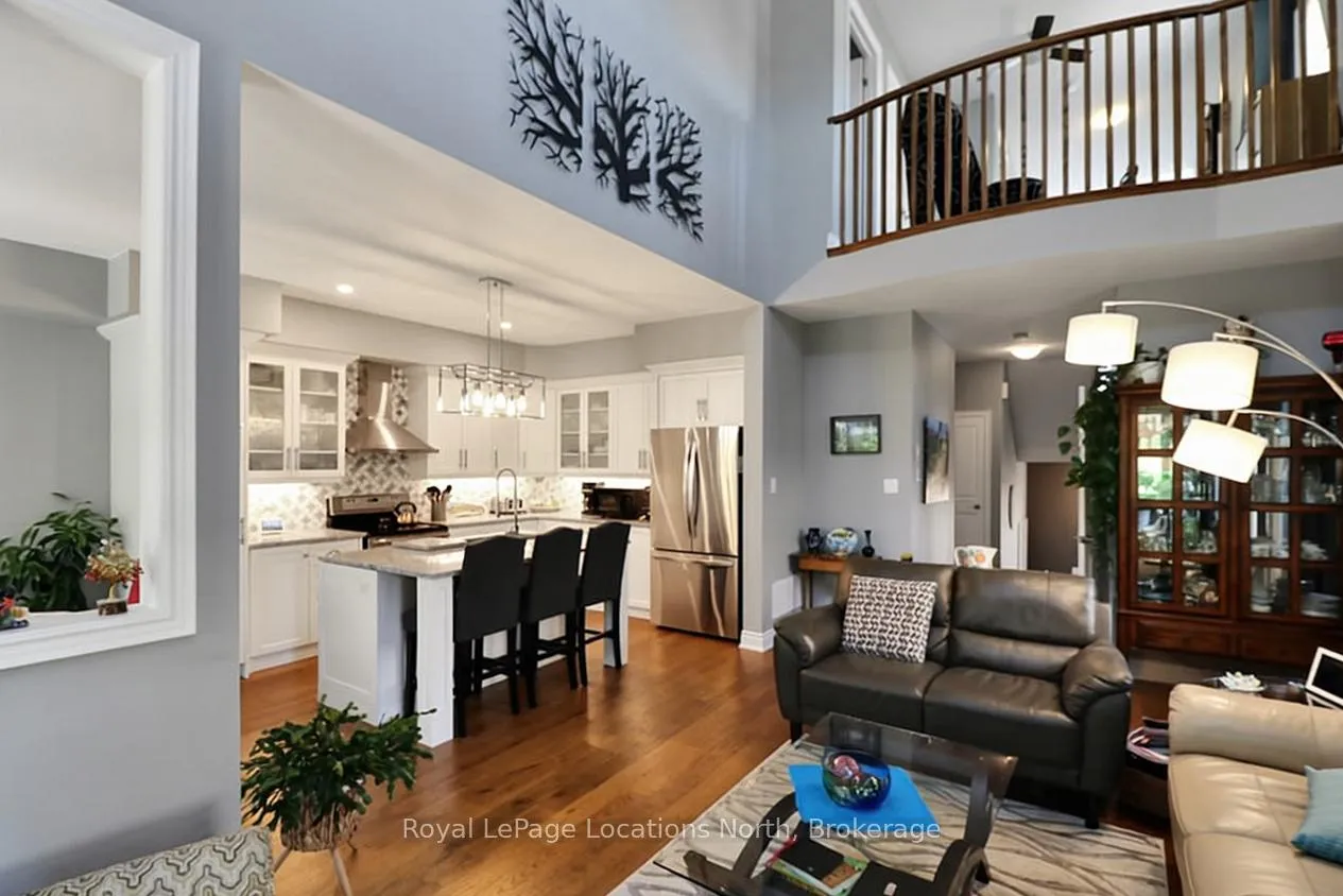 Photo 15 of 17 Sandy Coast Crescent, Wasaga Beach — HOMEH