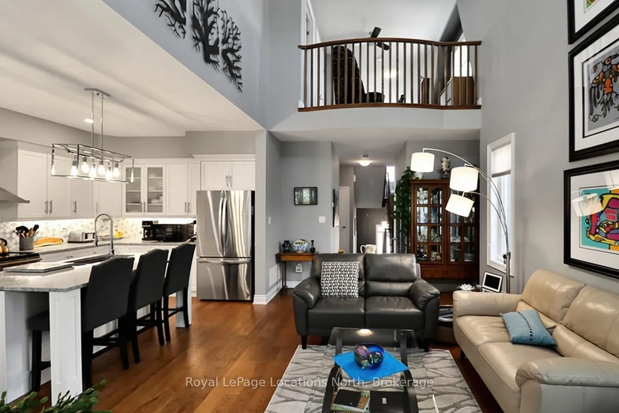 Photo 16 of 17 Sandy Coast Crescent, Wasaga Beach — HOMEH