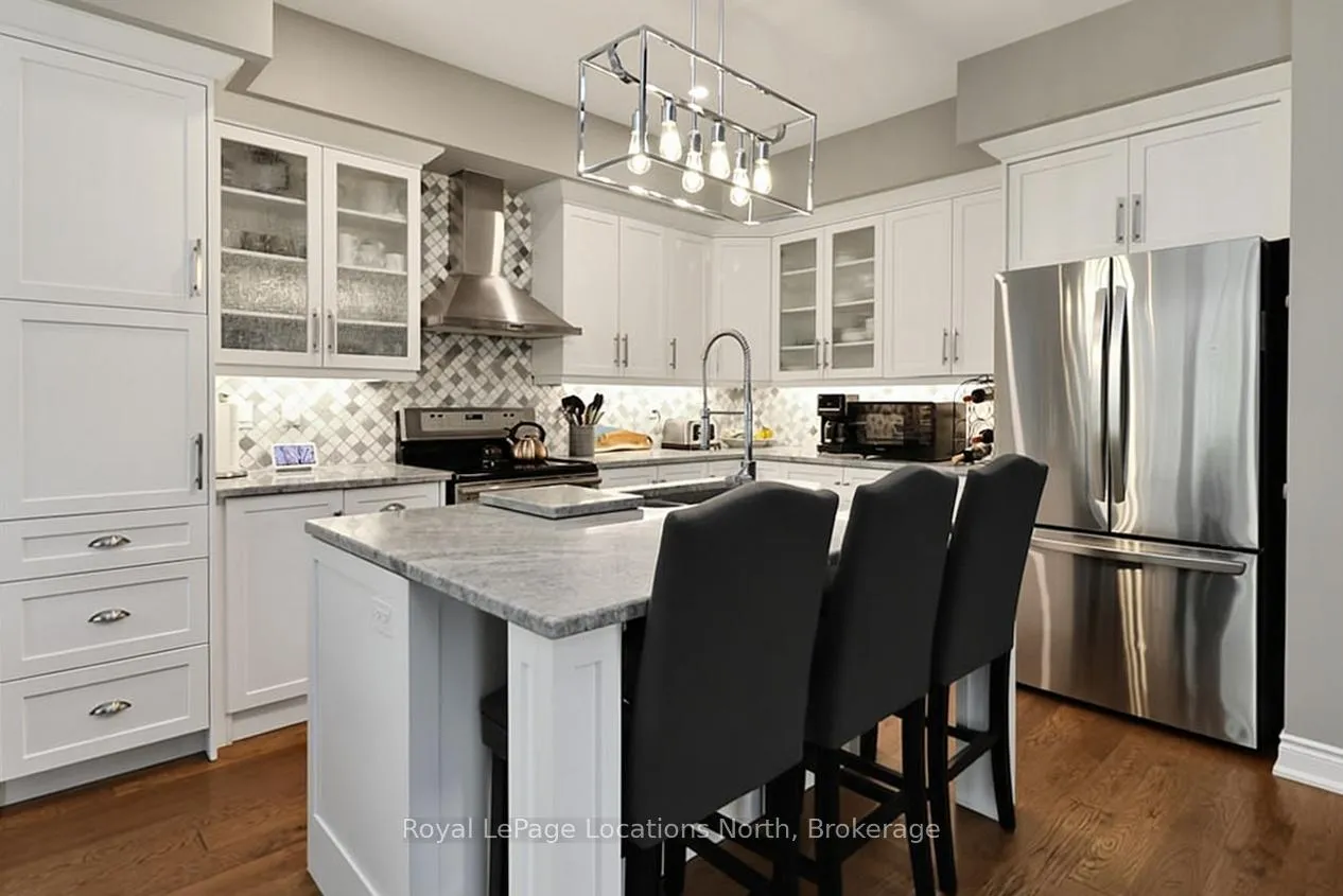 Photo 21 of 17 Sandy Coast Crescent, Wasaga Beach — HOMEH