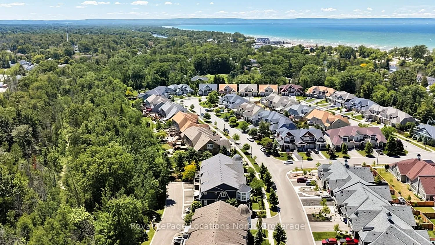 Photo 43 of 17 Sandy Coast Crescent, Wasaga Beach — HOMEH
