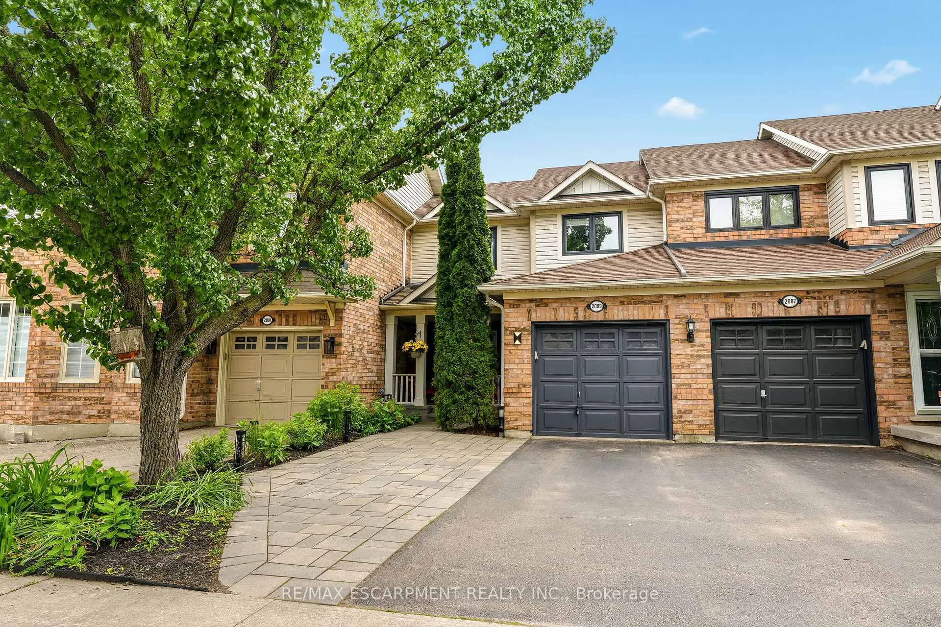 Photo 1 of 2089 Broadleaf Crescent, Burlington, Uptown — HOMEH