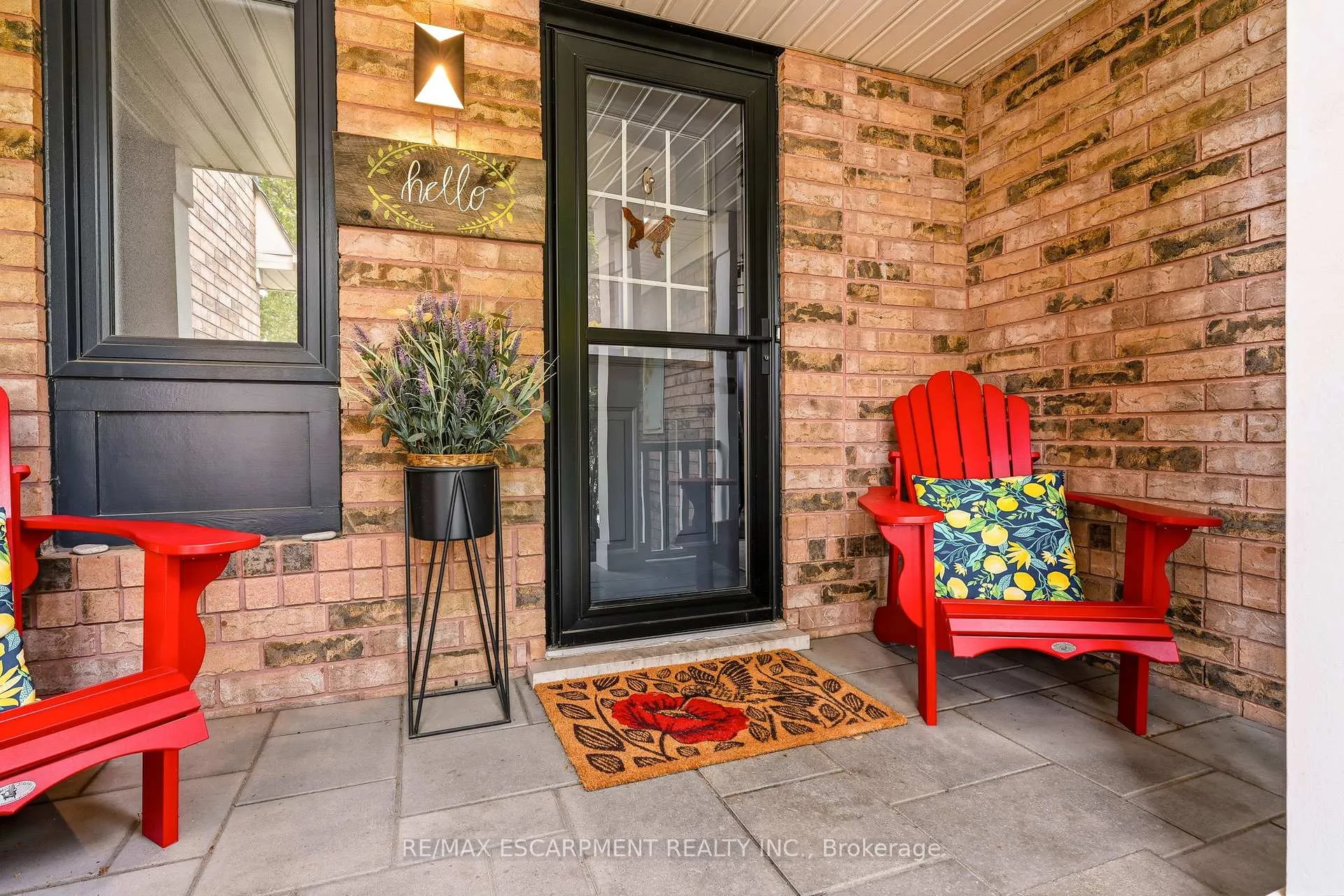 Photo 4 of 2089 Broadleaf Crescent, Burlington, Uptown — HOMEH
