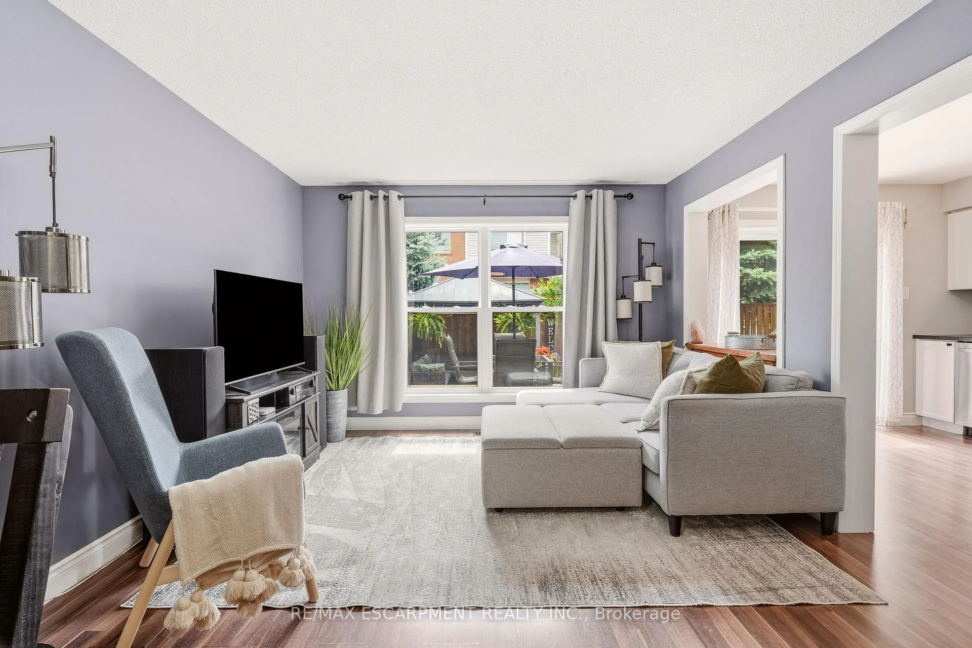 Photo 7 of 2089 Broadleaf Crescent, Burlington, Uptown — HOMEH