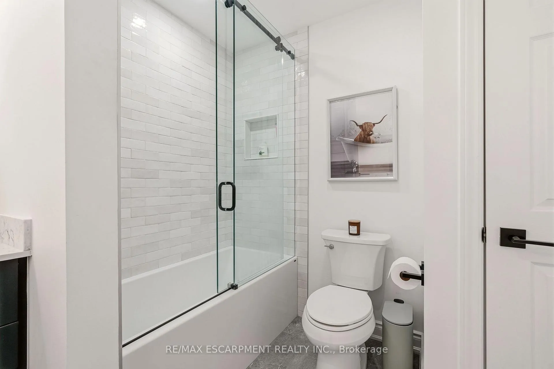 Photo 22 of 2089 Broadleaf Crescent, Burlington, Uptown — HOMEH