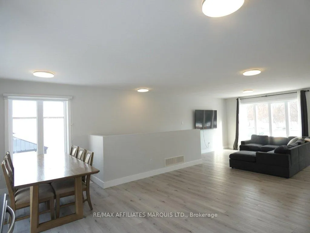 Photo 10 of 69 St Polycarp Street, North Stormont, Moose Creek — HOMEH