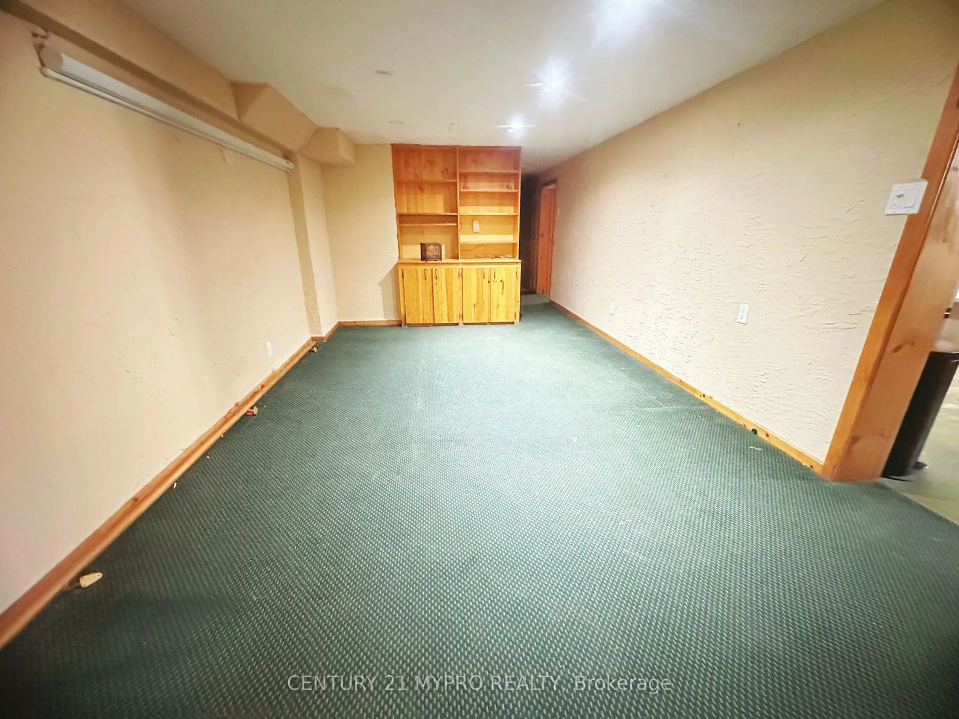 Photo 13 of 170 Morrow Street, Peterborough, Otonabee Ward 1 — HOMEH