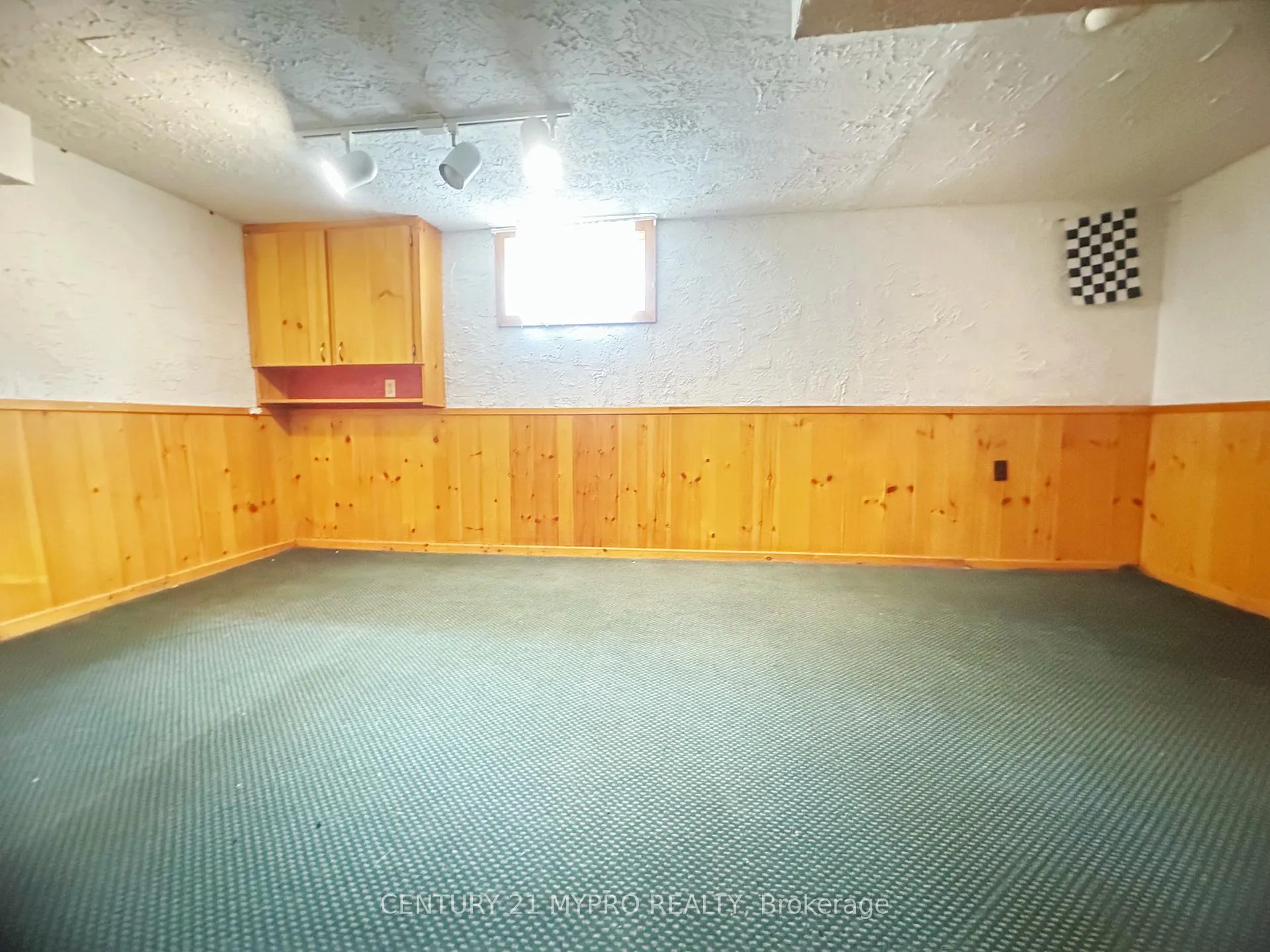 Photo 14 of 170 Morrow Street, Peterborough, Otonabee Ward 1 — HOMEH