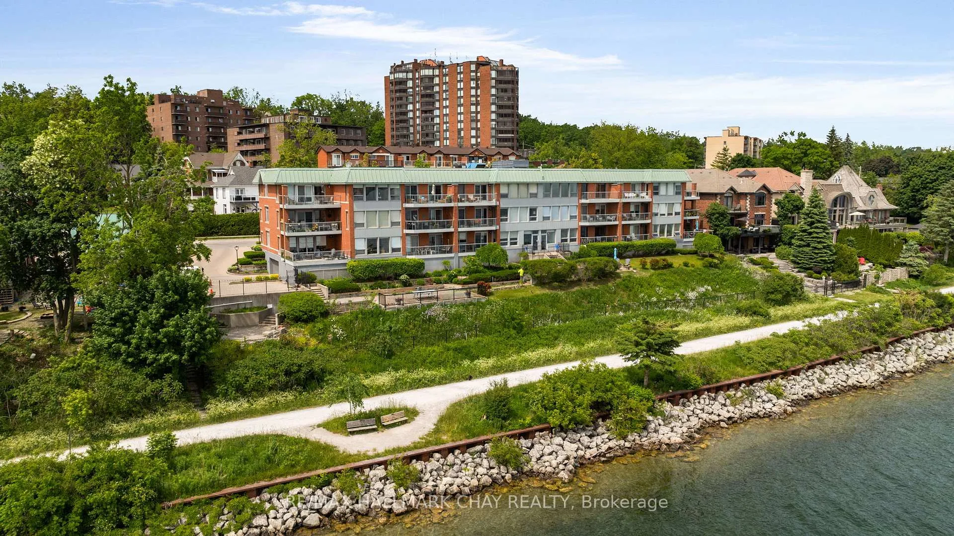 Photo 1 of Unit 103, 21 Kempenfelt Drive, Barrie, North Shore — HOMEH