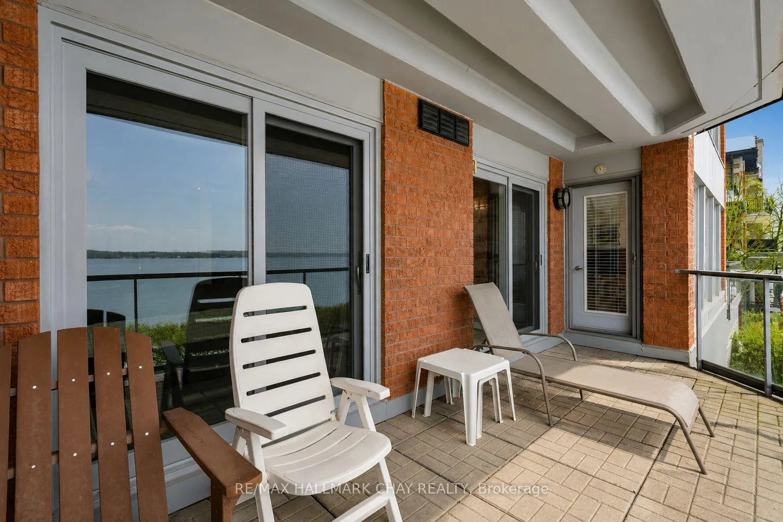 Photo 18 of Unit 103, 21 Kempenfelt Drive, Barrie, North Shore — HOMEH