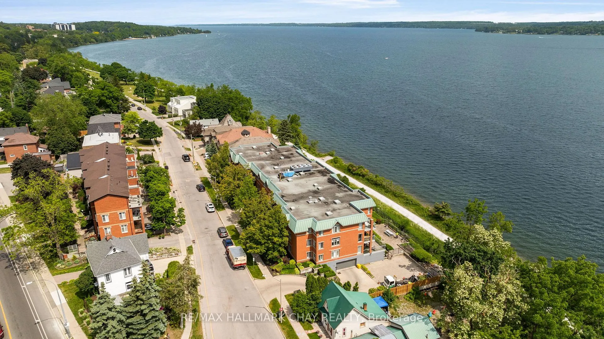 Photo 30 of Unit 103, 21 Kempenfelt Drive, Barrie, North Shore — HOMEH