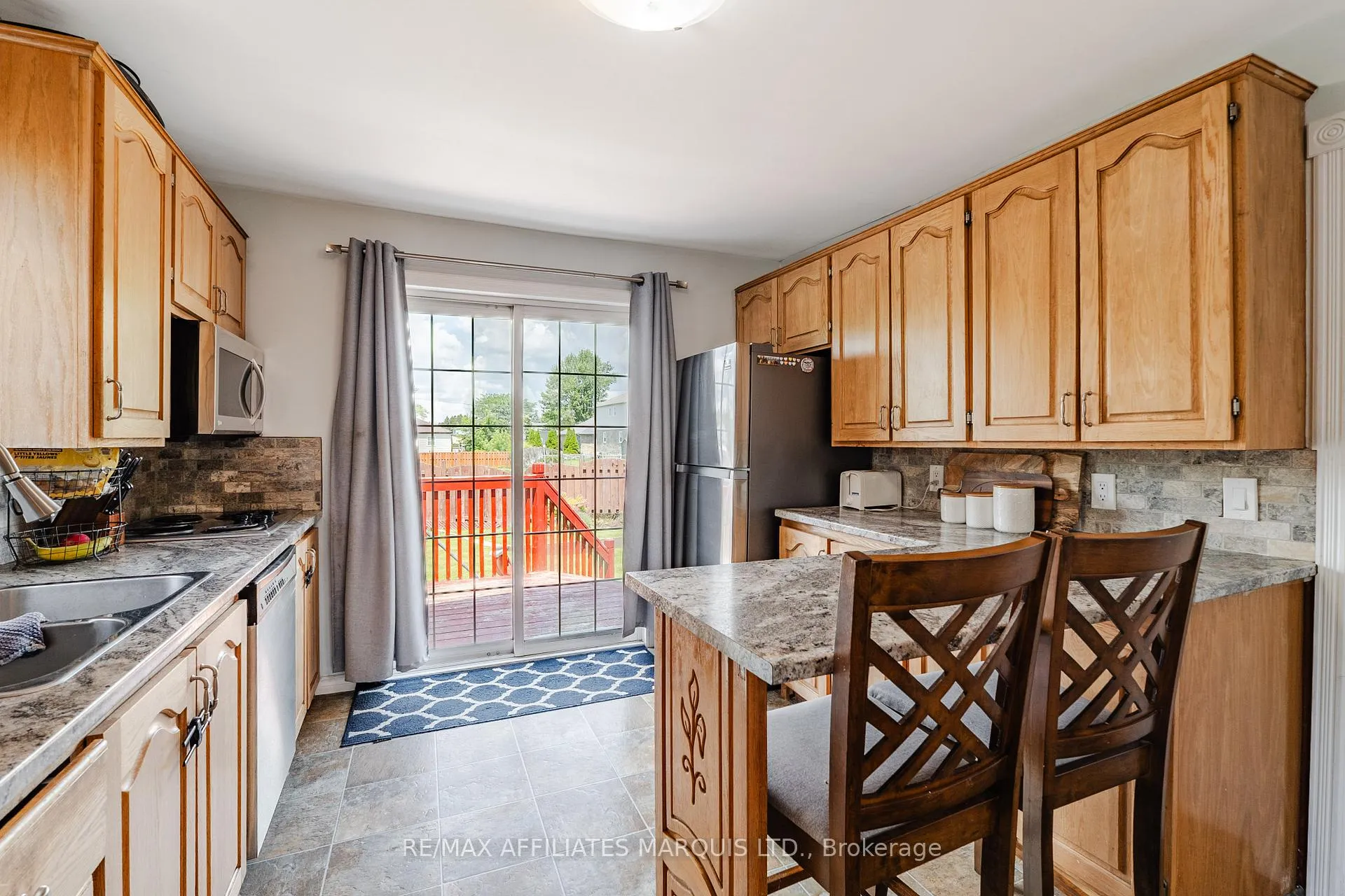 Photo 17 of 110 15th Street W, Cornwall, Cornwall — HOMEH