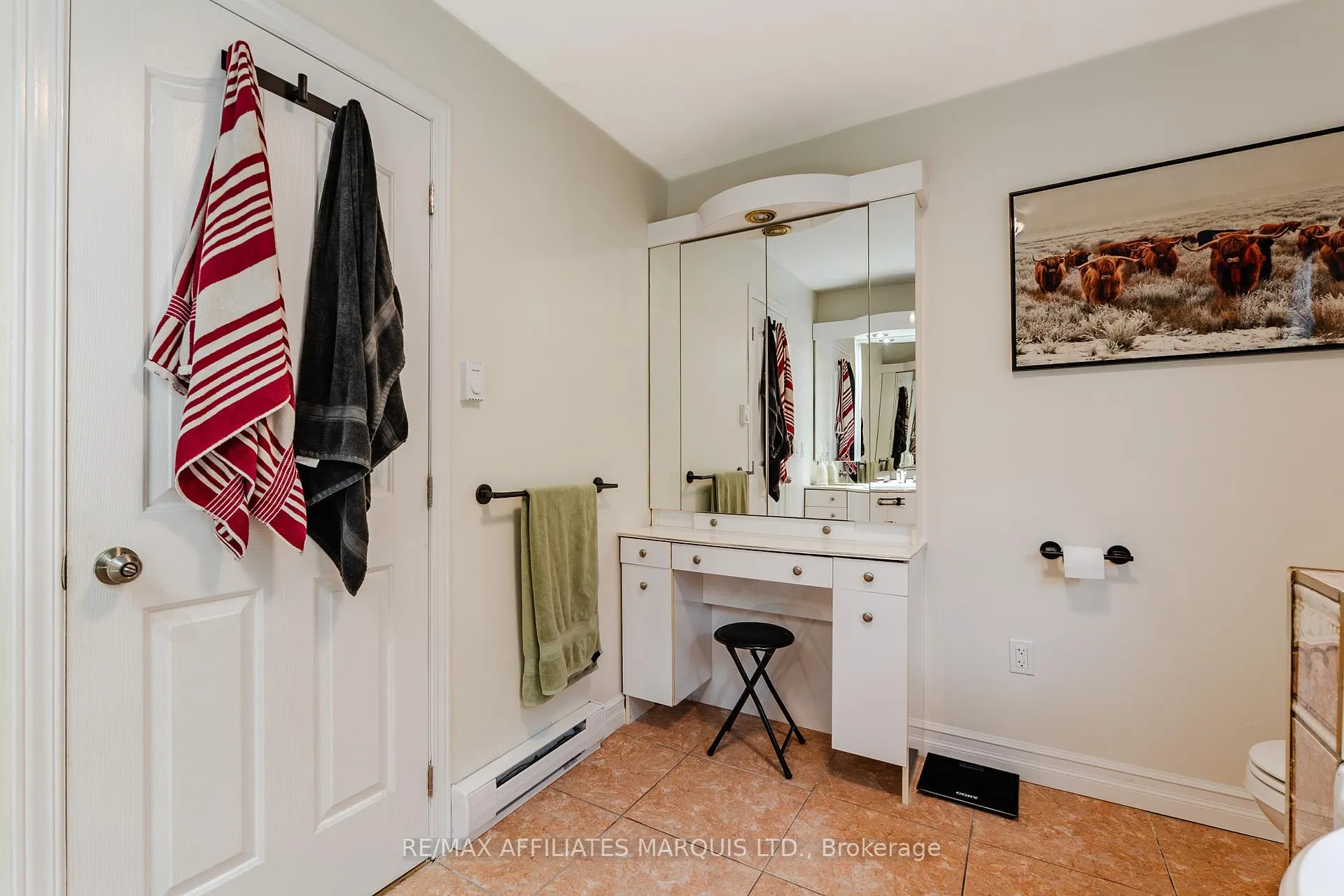Photo 21 of 110 15th Street W, Cornwall, Cornwall — HOMEH