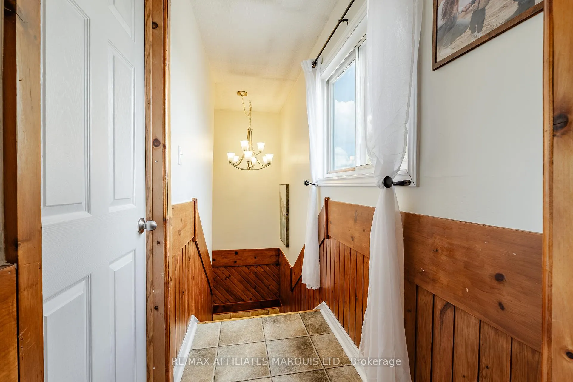 Photo 25 of 110 15th Street W, Cornwall, Cornwall — HOMEH