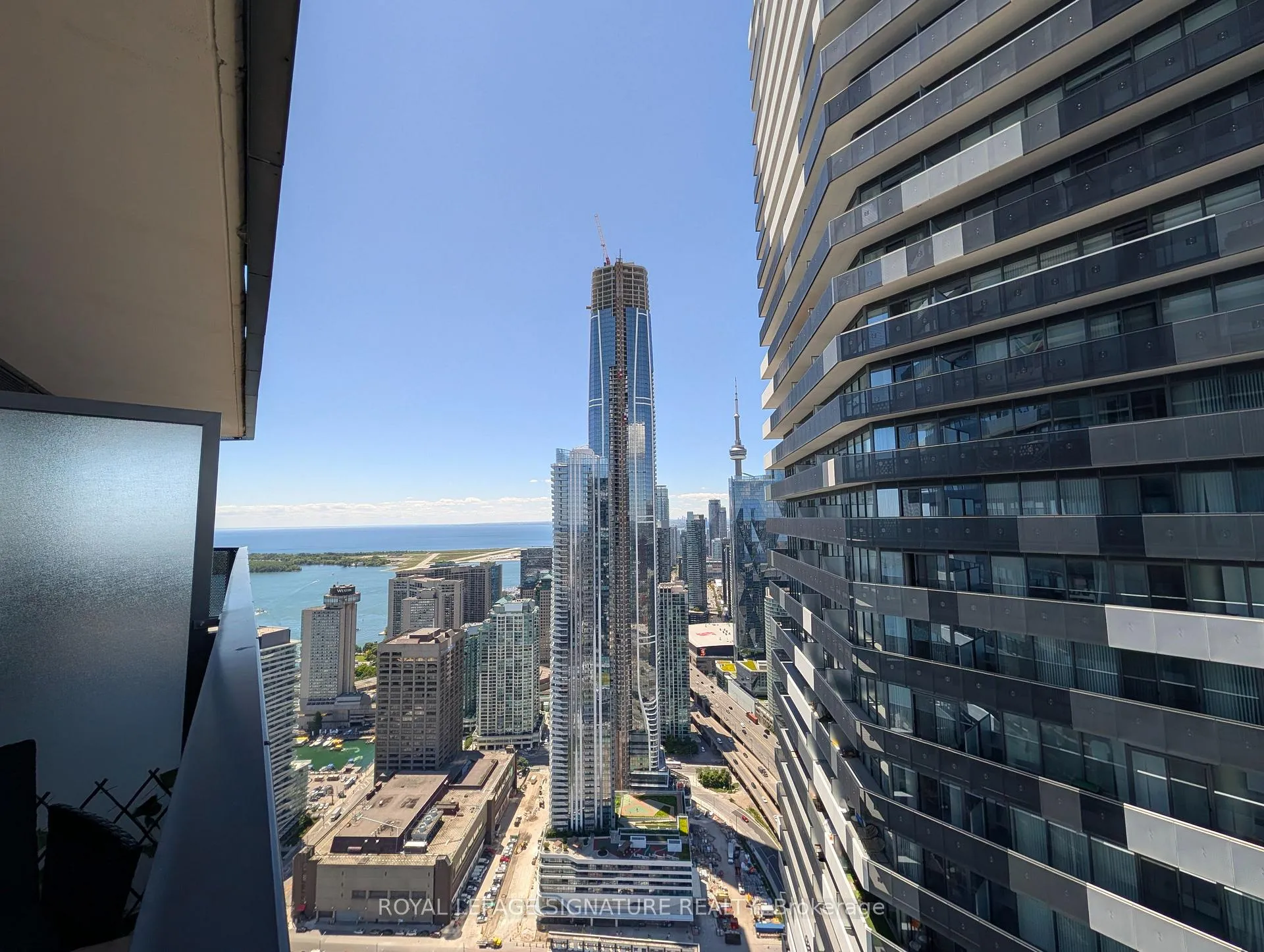 Photo 1 of Unit 6512, 138 Downes Street, Toronto, Waterfront Communities — HOMEH