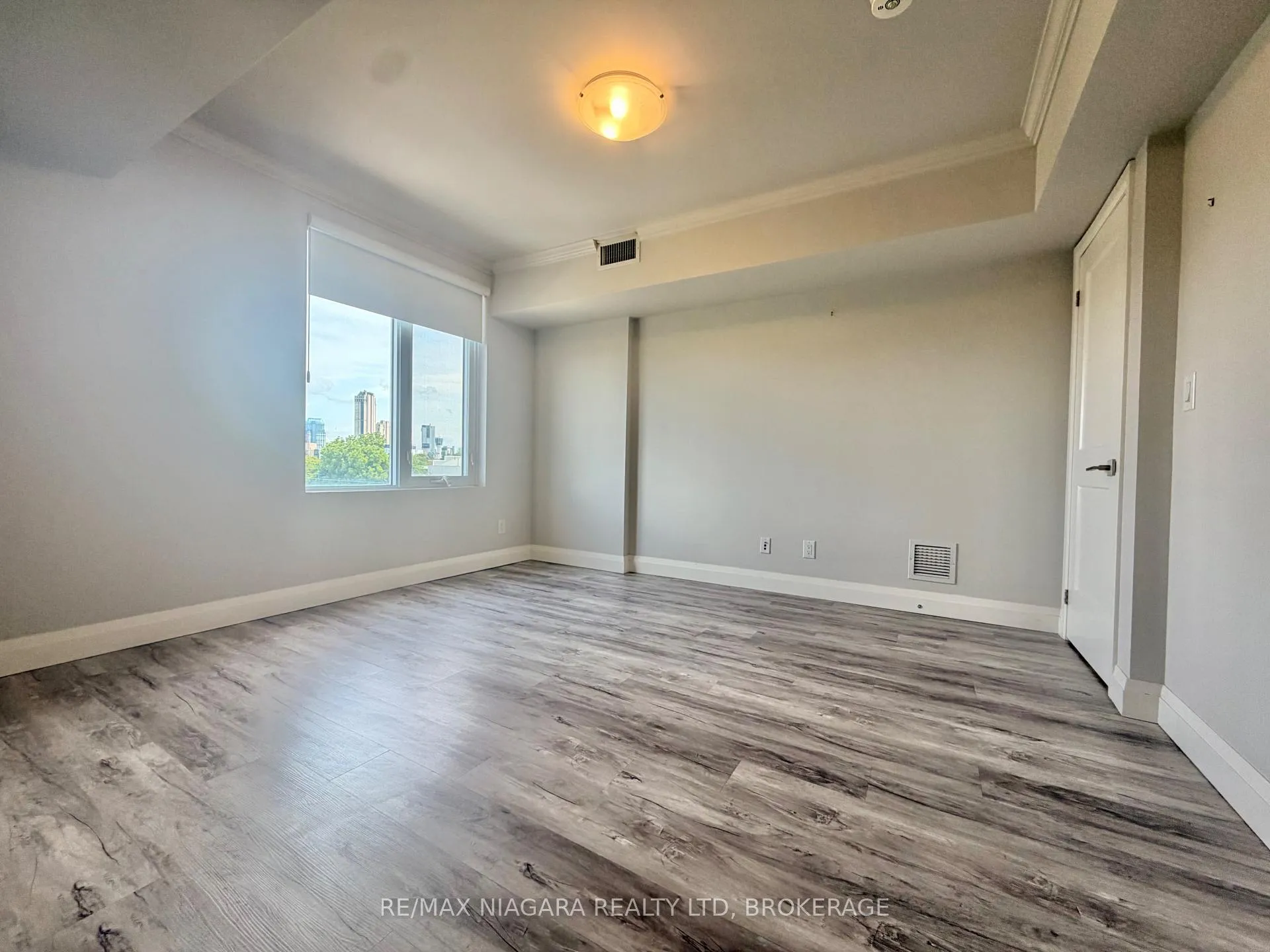 Photo 3 of Unit 414, 5698 Main Street, Niagara Falls, Hospital — HOMEH