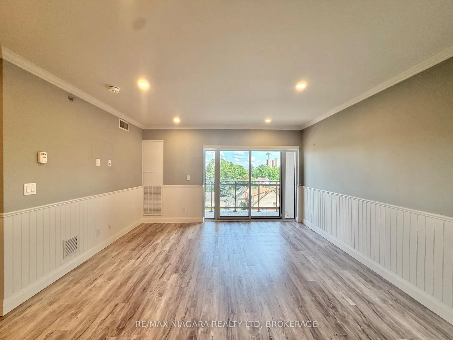 Photo 9 of Unit 414, 5698 Main Street, Niagara Falls, Hospital — HOMEH