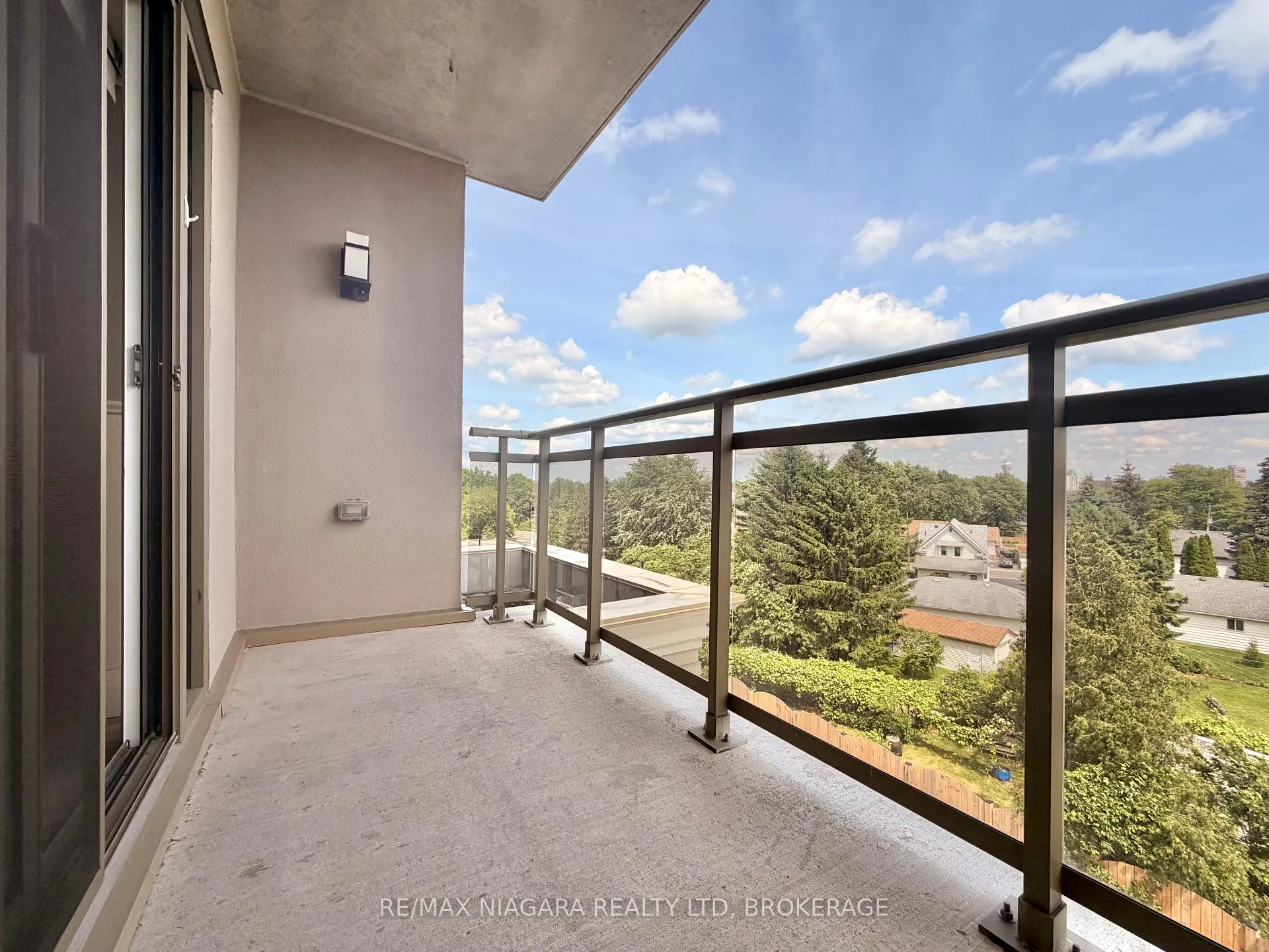 Photo 13 of Unit 414, 5698 Main Street, Niagara Falls, Hospital — HOMEH