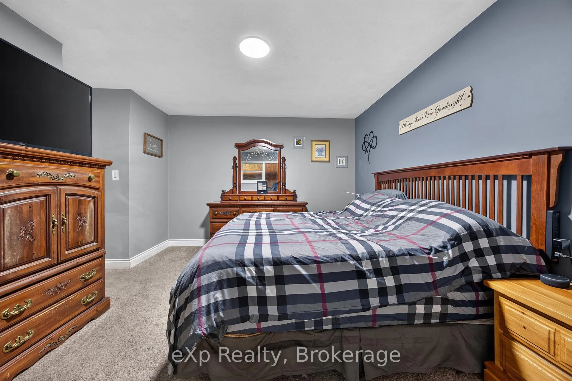 Photo 12 of 29 Concession Street E, Tillsonburg — HOMEH