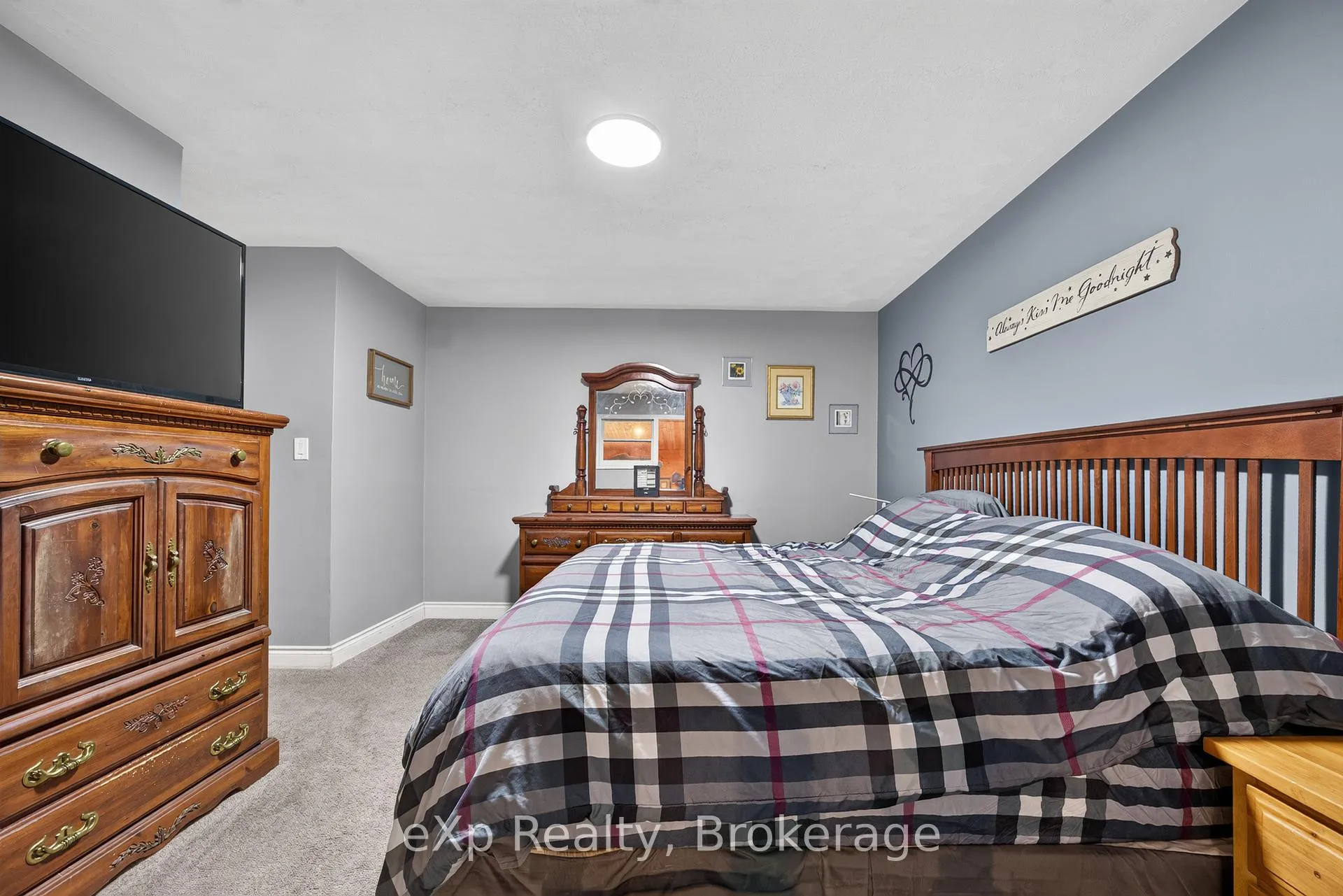 Photo 34 of 29 Concession Street E, Tillsonburg — HOMEH