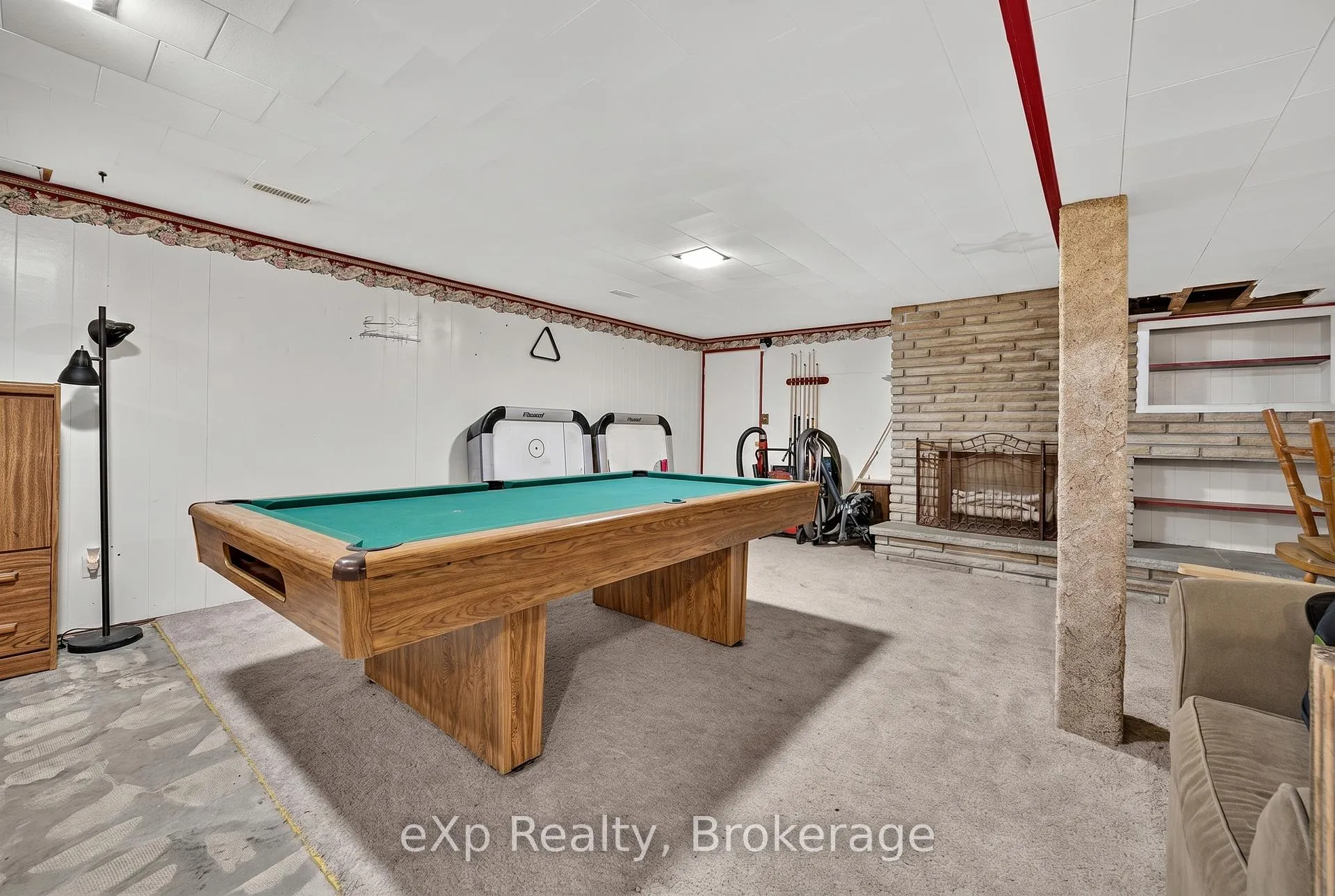 Photo 23 of 29 Concession Street E, Tillsonburg — HOMEH