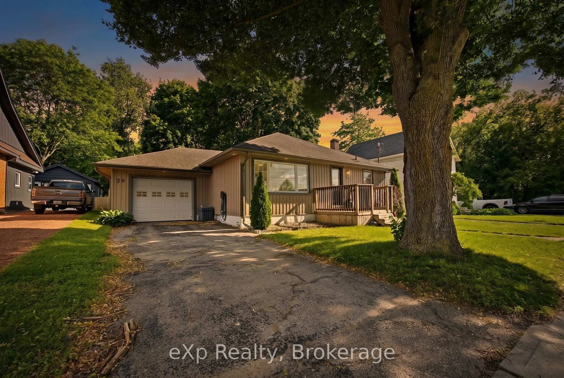 Photo 32 of 29 Concession Street E, Tillsonburg — HOMEH