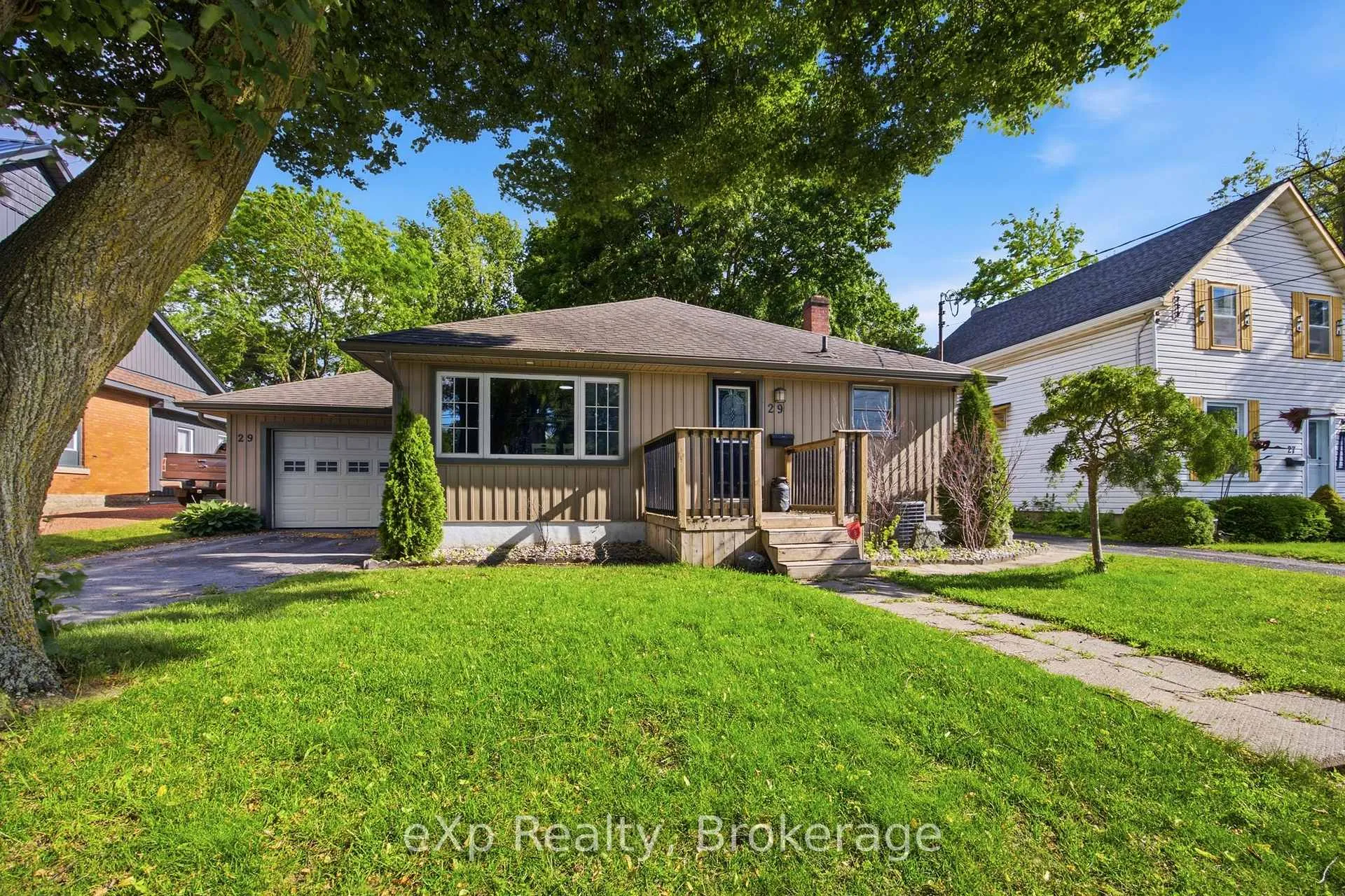 Photo of 29 Concession Street E
