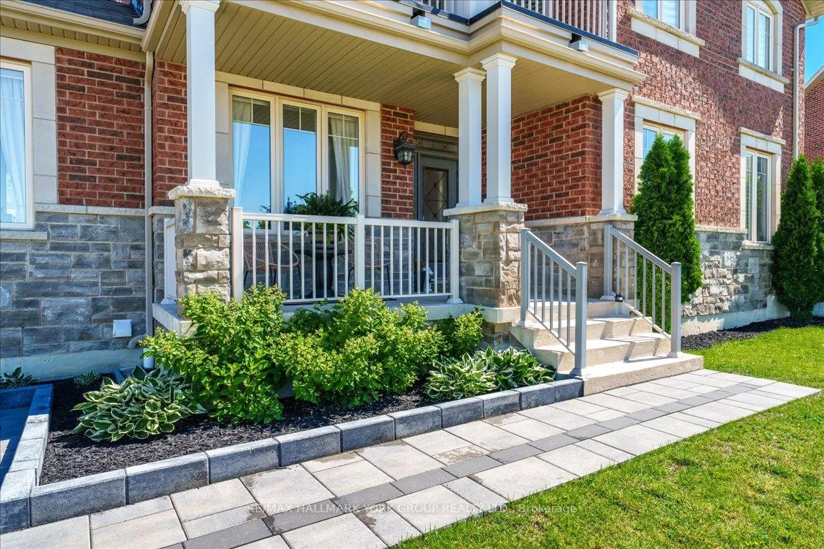 Photo 8 of 66 Philips View Crescent, Richmond Hill, Jefferson — HOMEH