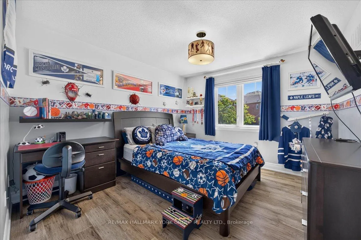 Photo 34 of 66 Philips View Crescent, Richmond Hill, Jefferson — HOMEH