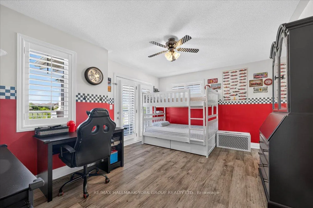 Photo 36 of 66 Philips View Crescent, Richmond Hill, Jefferson — HOMEH