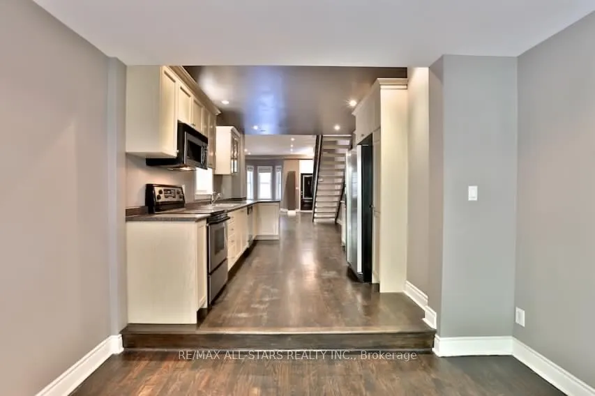 Photo 8 of 68 Macpherson Avenue, Toronto, The Annex — HOMEH
