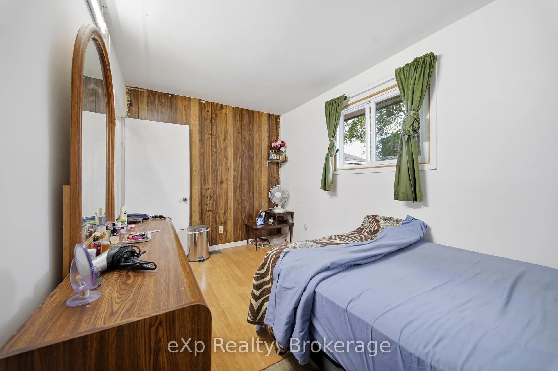 Photo 14 of 370 Sidney Street, Belleville, Belleville Ward — HOMEH