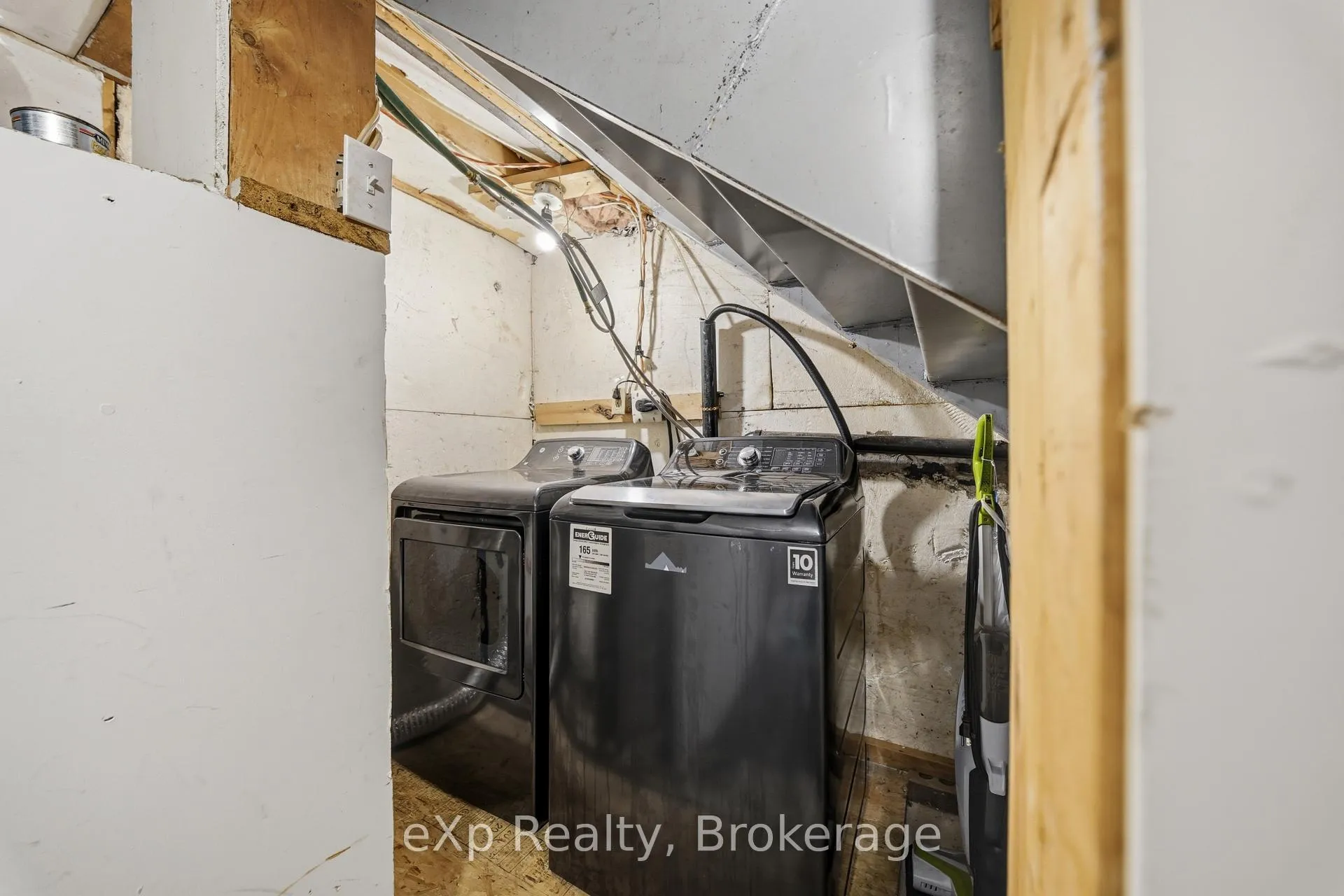 Photo 19 of 370 Sidney Street, Belleville, Belleville Ward — HOMEH