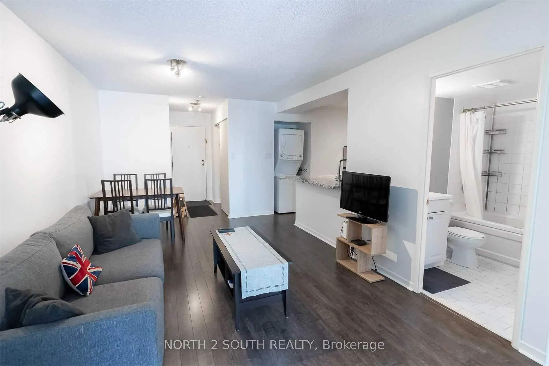 Photo 5 of Unit 704, 44 St Joseph Street, Toronto, Bay Street Corridor — HOMEH