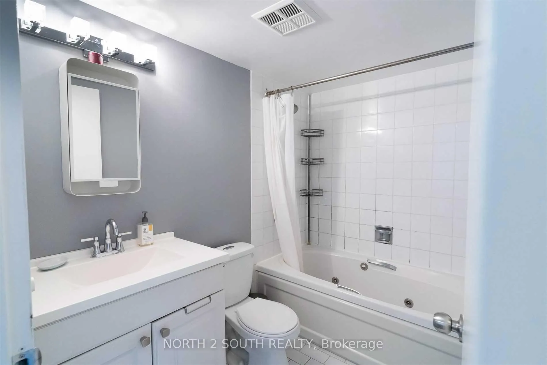 Photo 12 of Unit 704, 44 St Joseph Street, Toronto, Bay Street Corridor — HOMEH