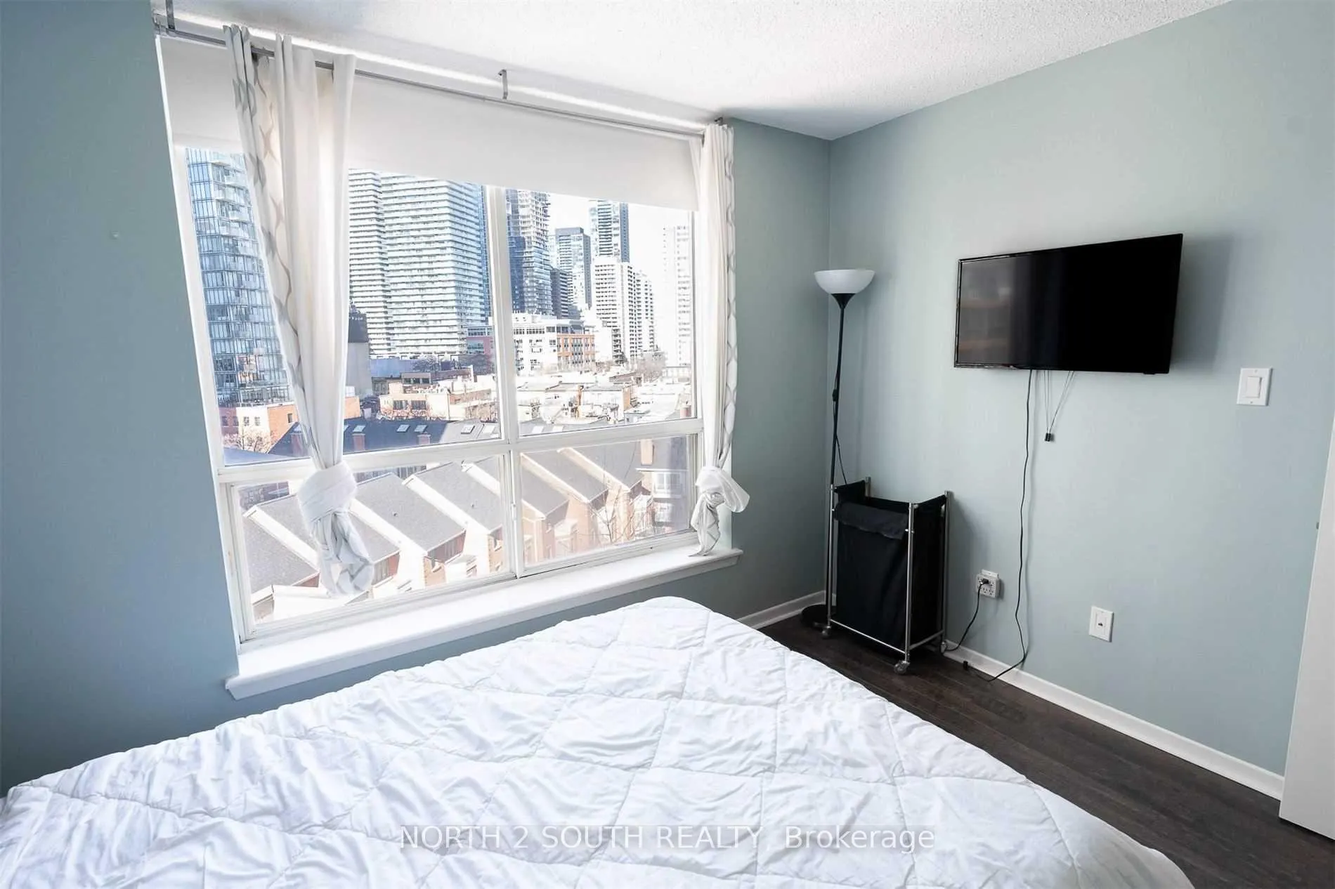 Photo 19 of Unit 704, 44 St Joseph Street, Toronto, Bay Street Corridor — HOMEH