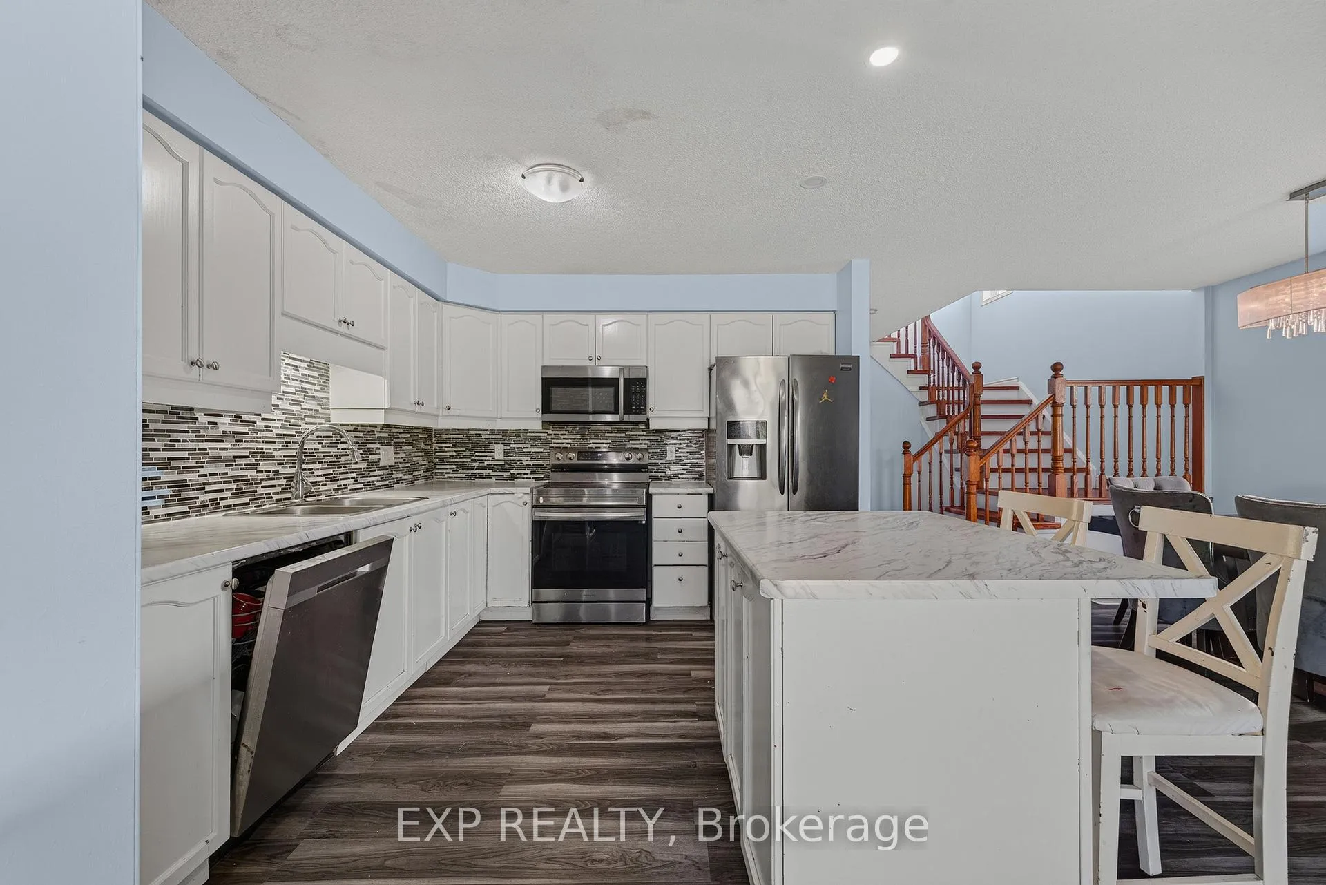 Photo 7 of 196 Max Becker Drive, Kitchener, Larentian West — HOMEH
