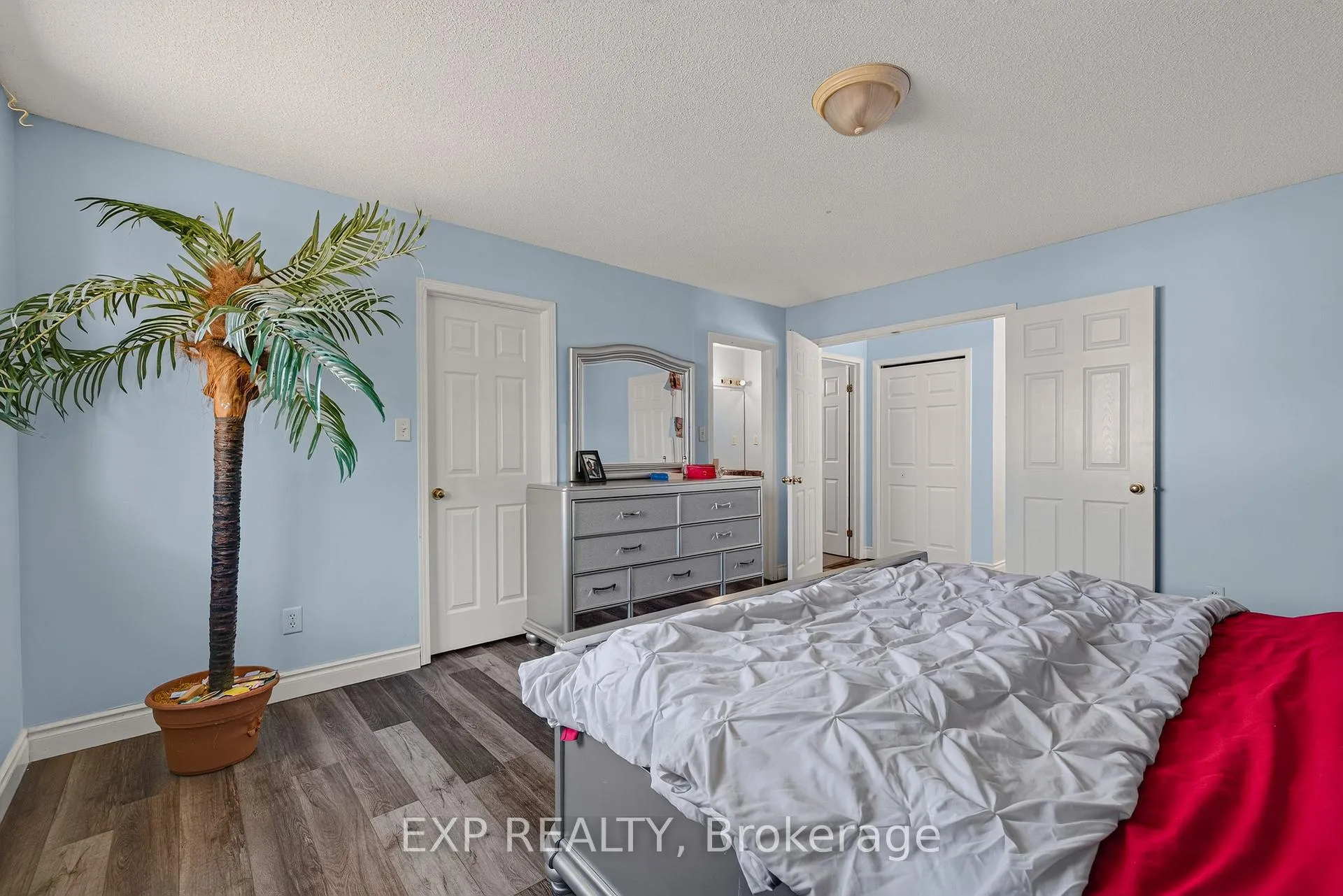 Photo 17 of 196 Max Becker Drive, Kitchener, Larentian West — HOMEH