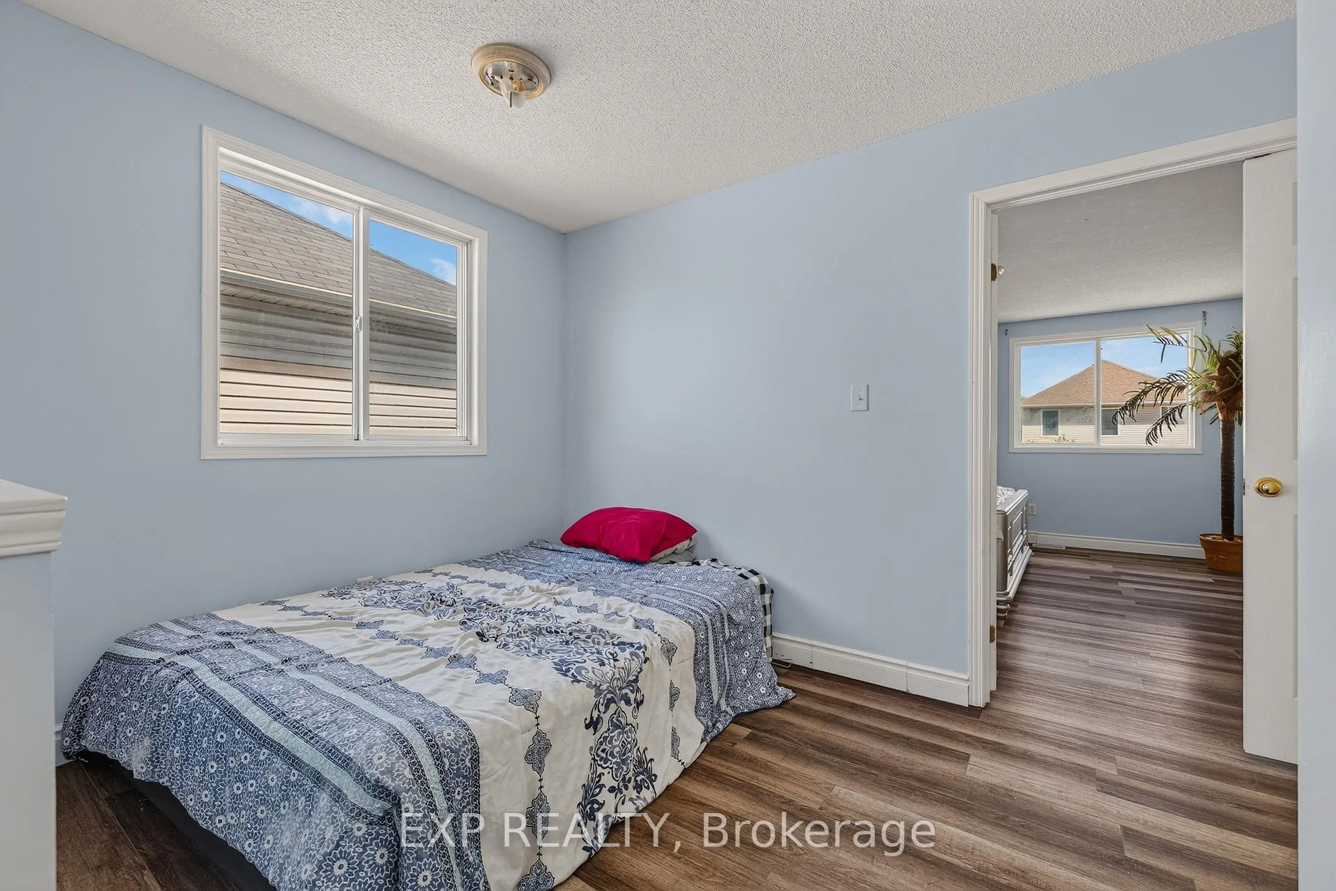 Photo 20 of 196 Max Becker Drive, Kitchener, Larentian West — HOMEH