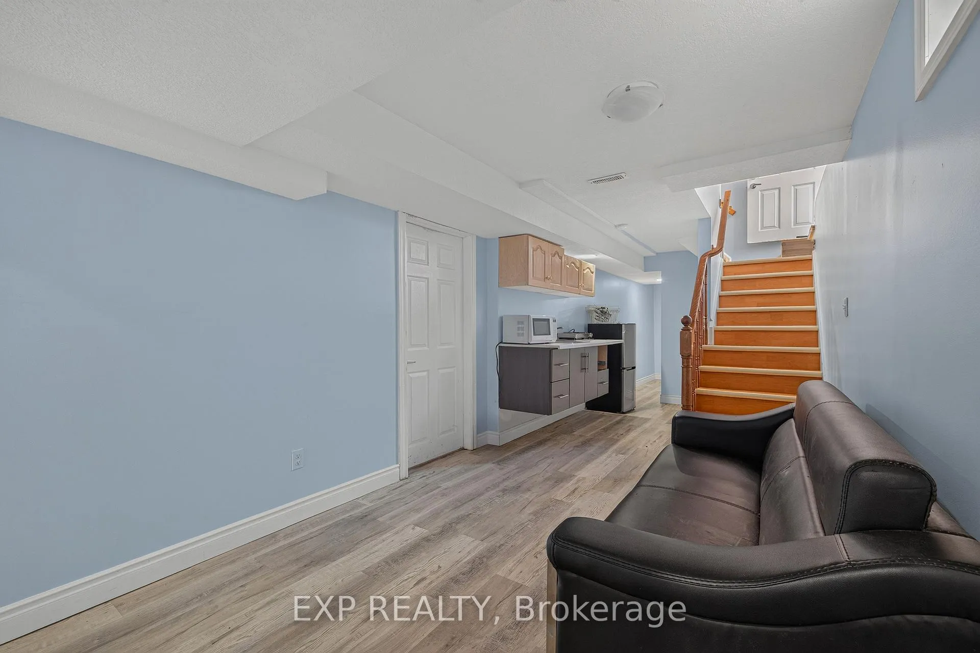 Photo 22 of 196 Max Becker Drive, Kitchener, Larentian West — HOMEH