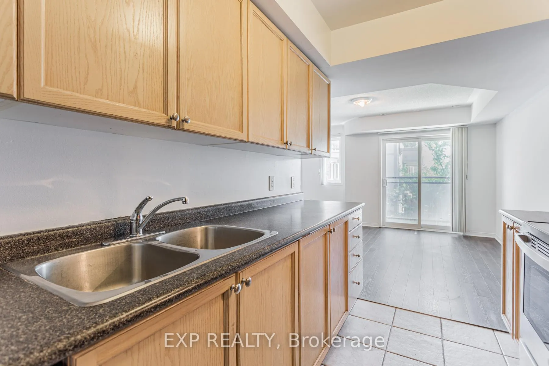 Photo 8 of Unit 43, 2265 Bur Oak Avenue, Markham, Greensborough — HOMEH
