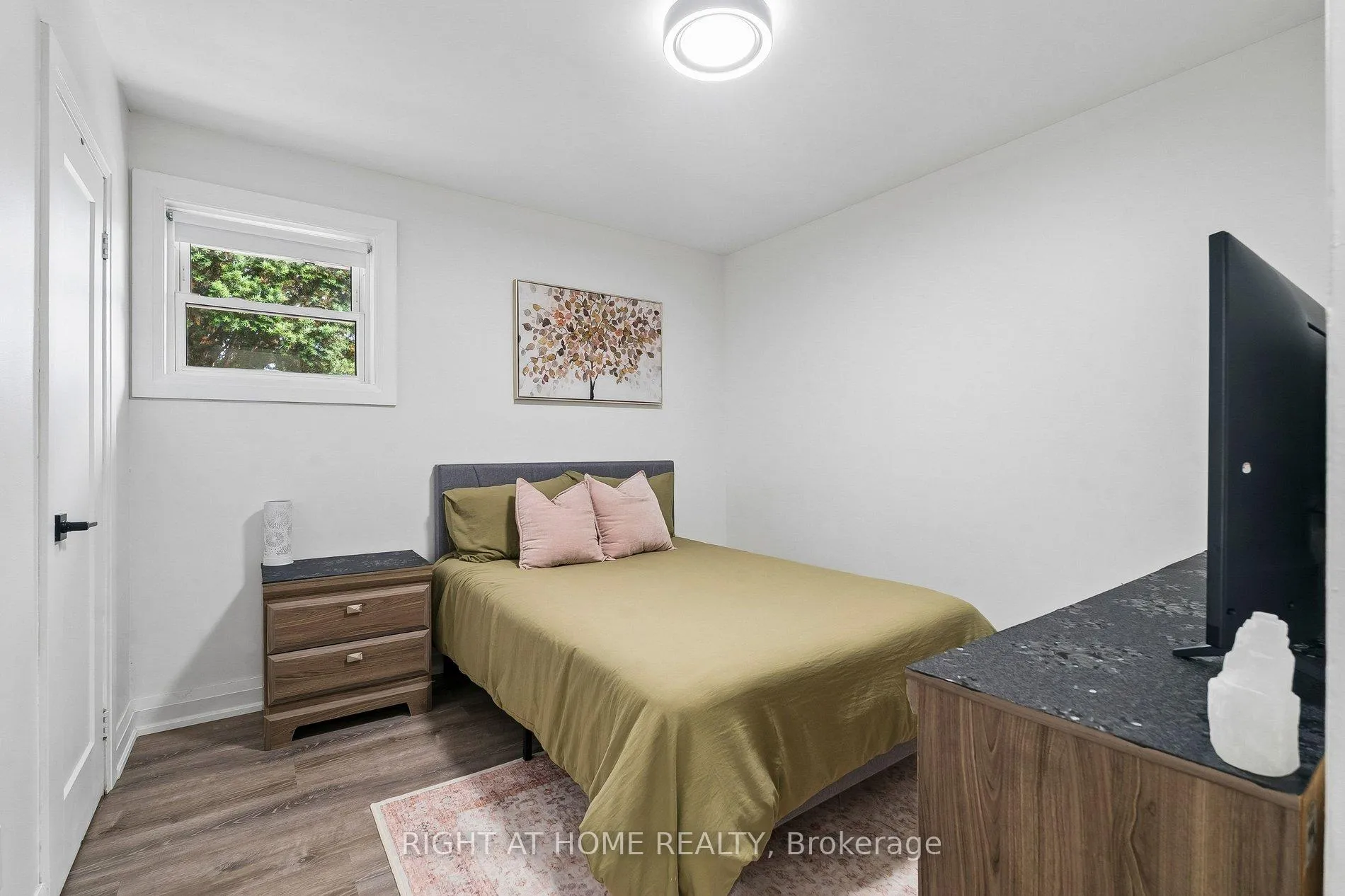 Photo 17 of 242 Centre Street, Essa, Angus — HOMEH