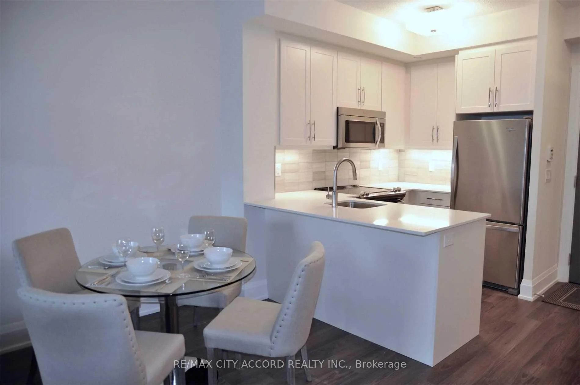 Photo 10 of Unit 128, 1 Old Mill Drive, Toronto, High Park-Swansea — HOMEH