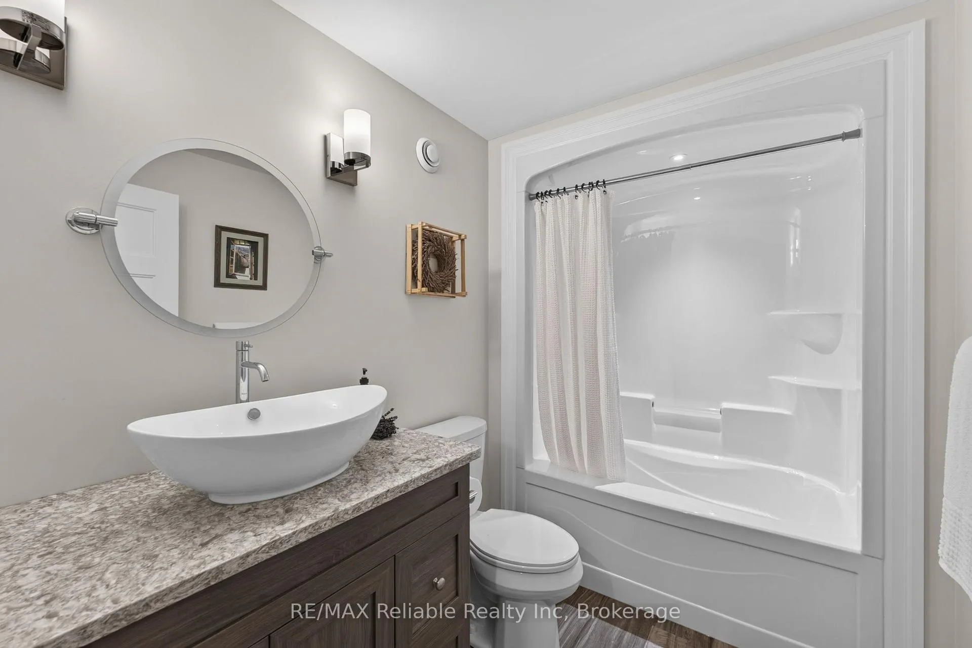 Photo 30 of 13 Thimbleweed Drive, Bluewater, Bayfield — HOMEH