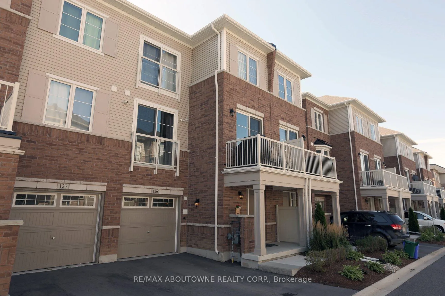 Photo 1 of Unit 126, 165 Hampshire Way, Milton, Dempsey — HOMEH