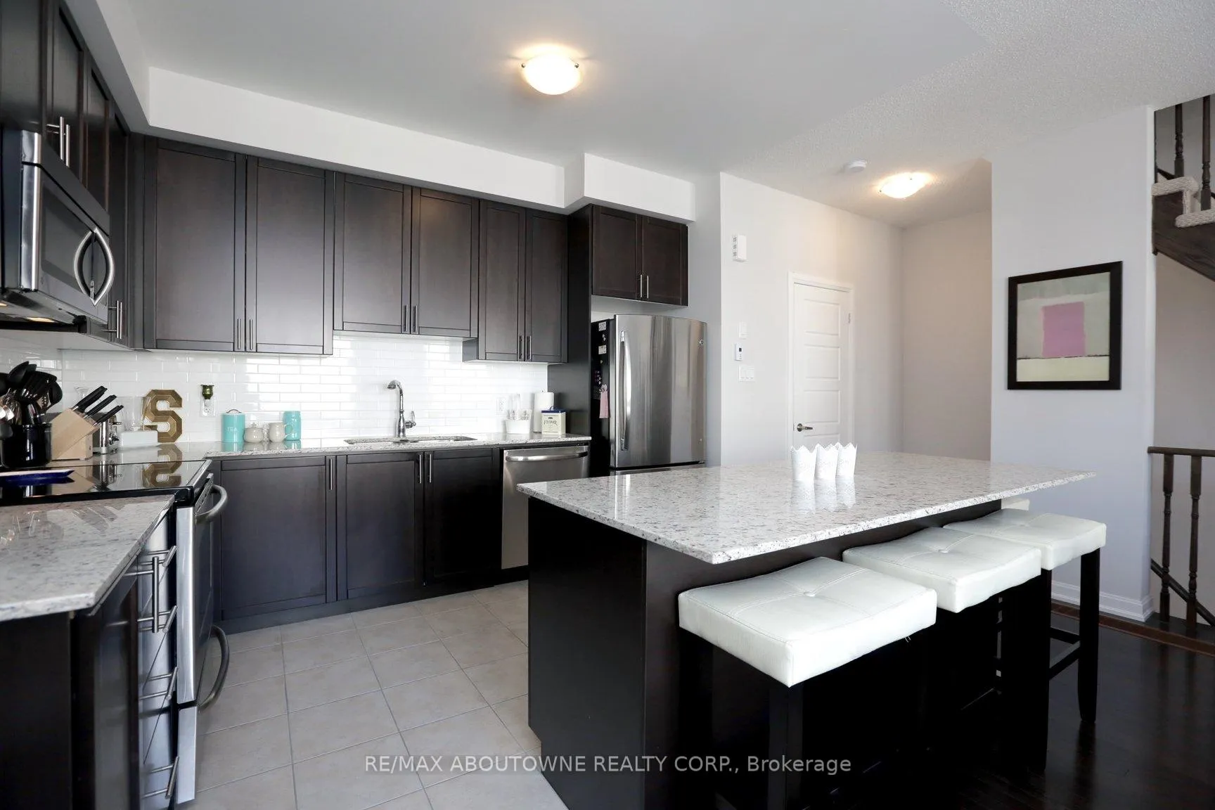 Photo 8 of Unit 126, 165 Hampshire Way, Milton, Dempsey — HOMEH