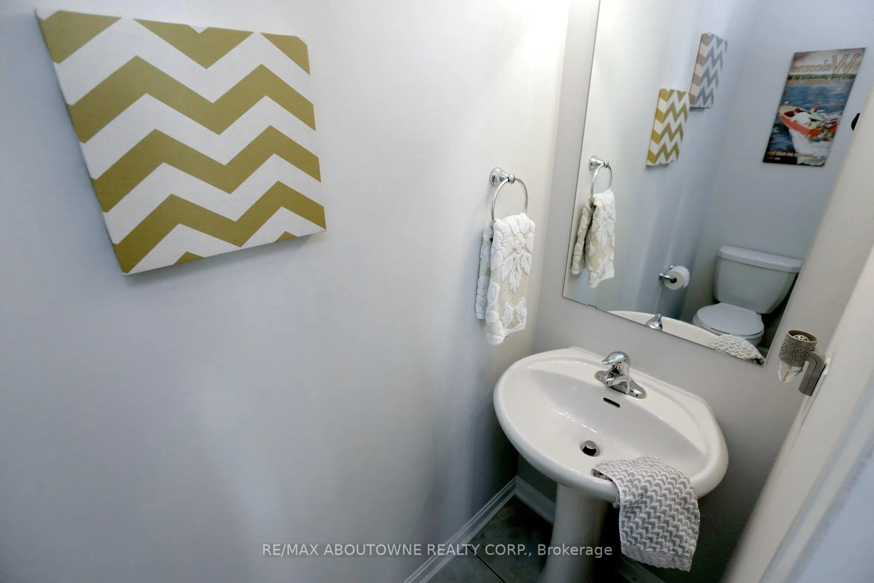 Photo 13 of Unit 126, 165 Hampshire Way, Milton, Dempsey — HOMEH