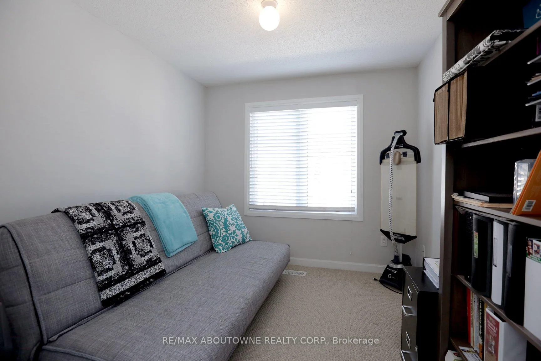 Photo 16 of Unit 126, 165 Hampshire Way, Milton, Dempsey — HOMEH