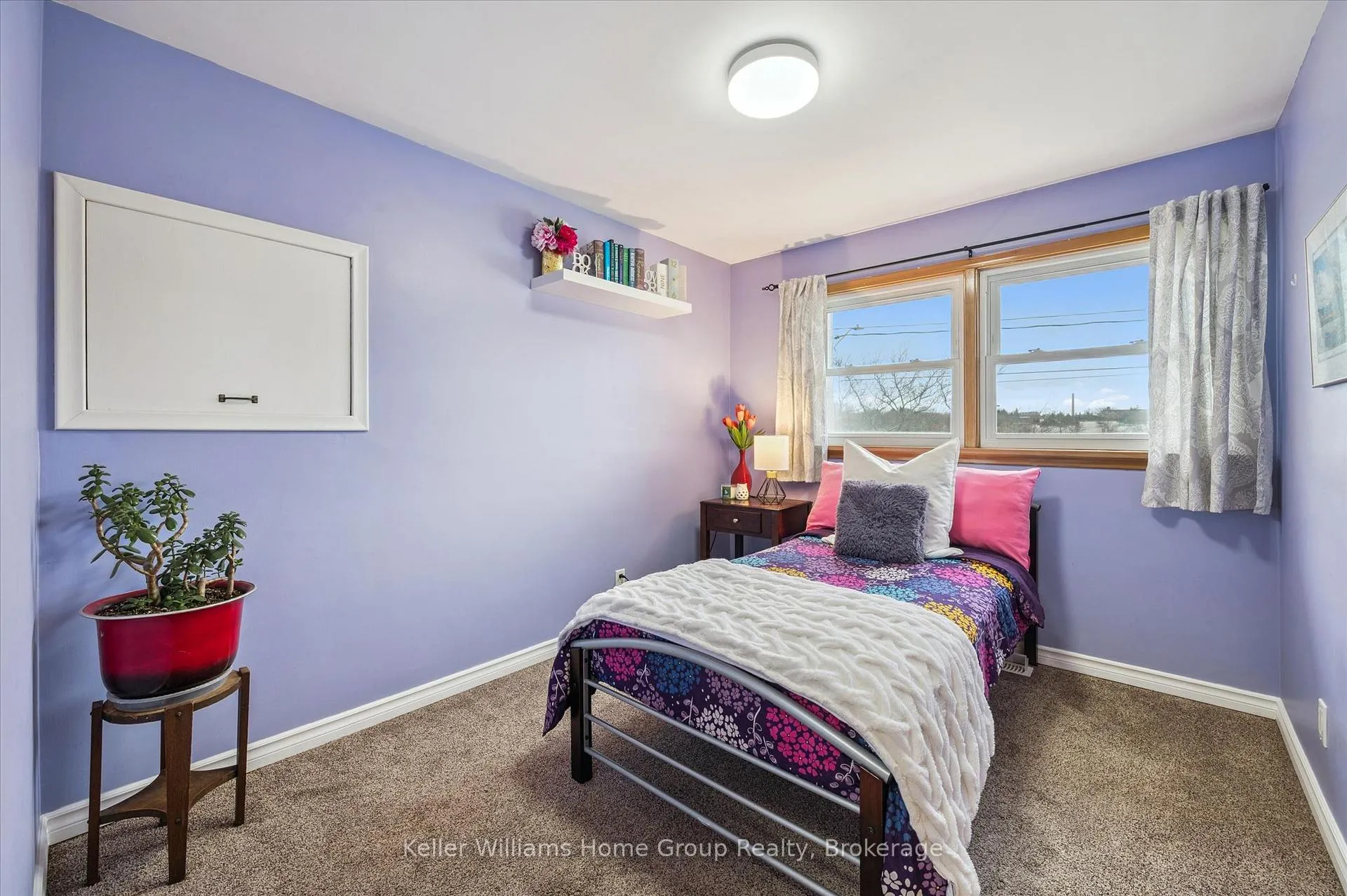 Photo 8 of 44 Meyer Drive, Guelph, St. George's — HOMEH